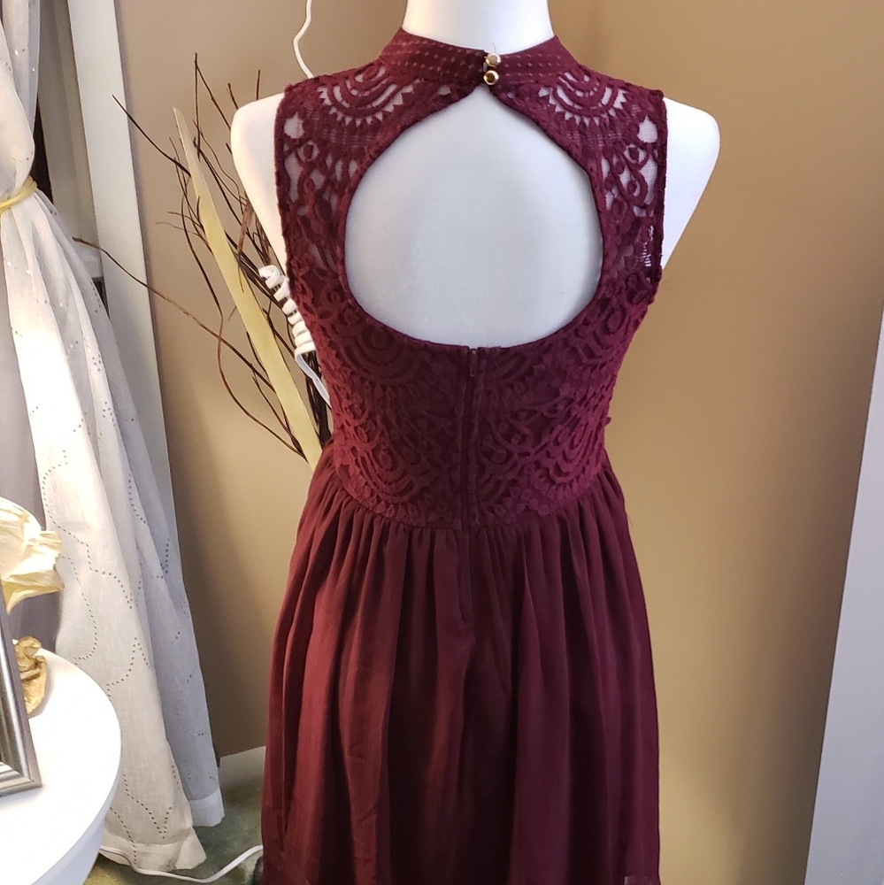 Burgundy Lace Mini Dress Small - Picture 3 of 13